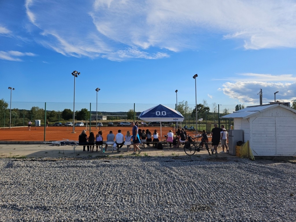 Danijela Galijaš prva pobjednica ženskog teniskog turnira u Lipiku