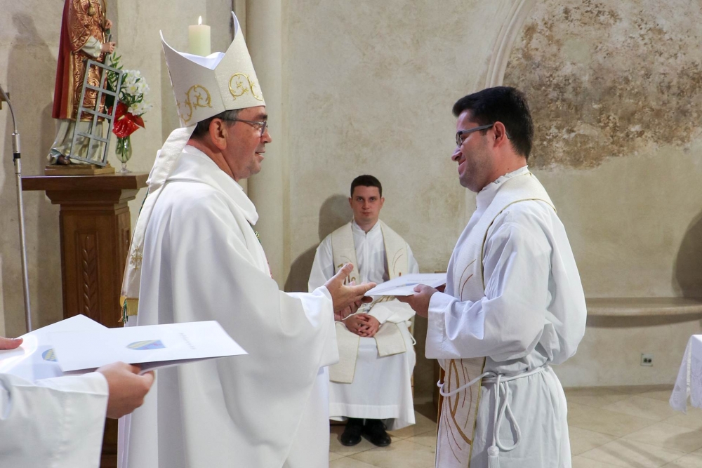 Susret vjeroučitelja i podjela vjeroučiteljskih mandata u Požegi