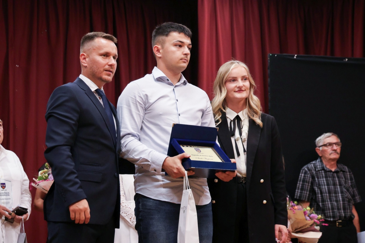 Na svečanoj sjednici povodom Dana grada Kutjeva dodijeljena priznanja zaslužnim pojedincima i kolektivima