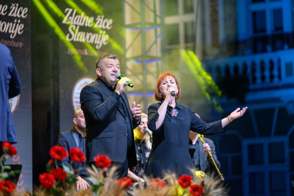 ZLATNE ŽICE SLAVONIJE: Požega je odala priznanje svom Borisu Ćiri Gašparcu