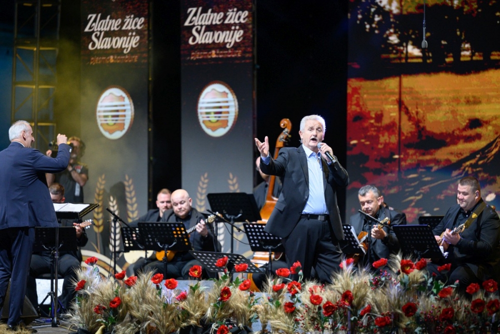 ZLATNE ŽICE SLAVONIJE: Požega je odala priznanje svom Borisu Ćiri Gašparcu