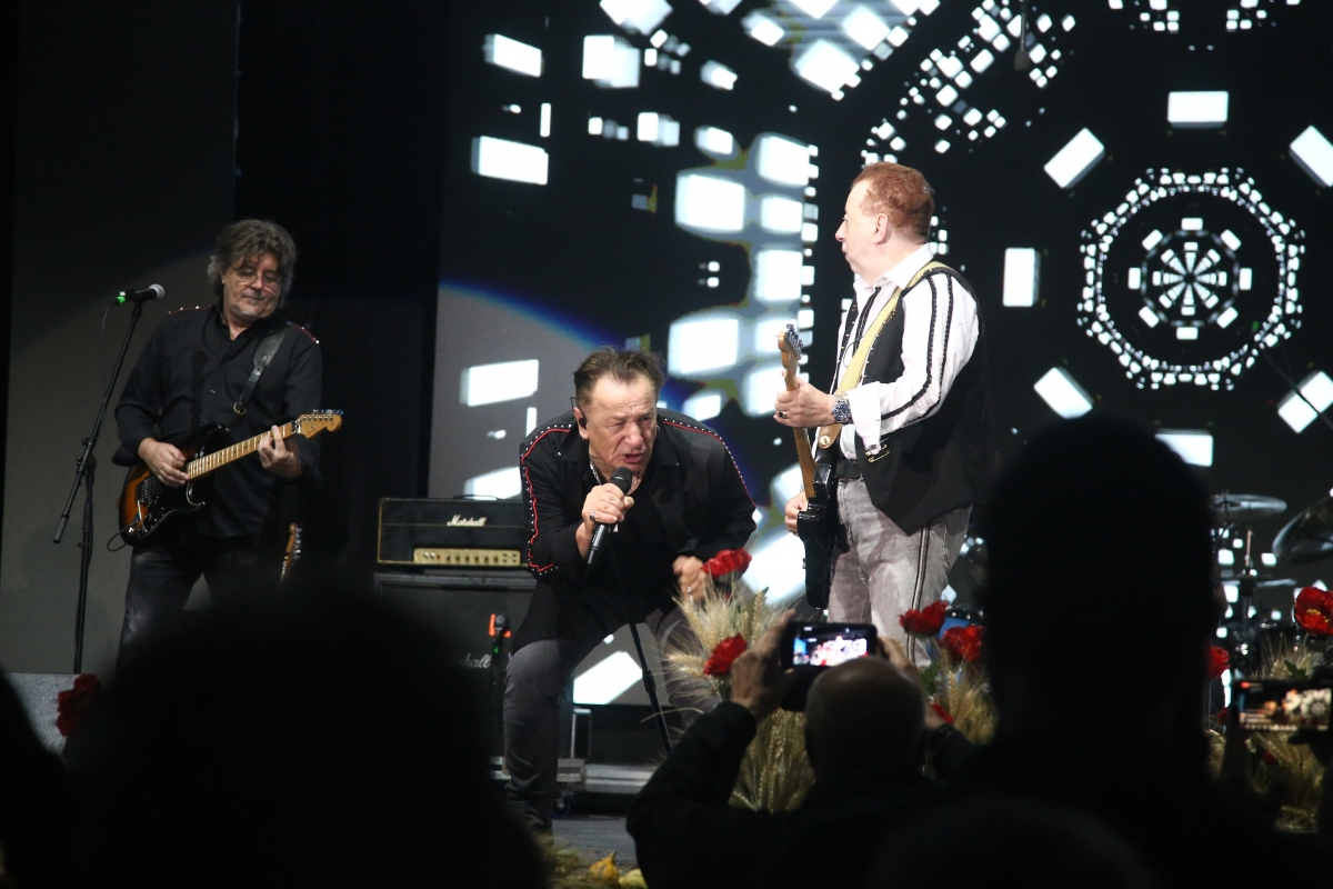 FOTO: Prljavci napunili Trg Sv. Trojstva u Požegi i oduševili publiku