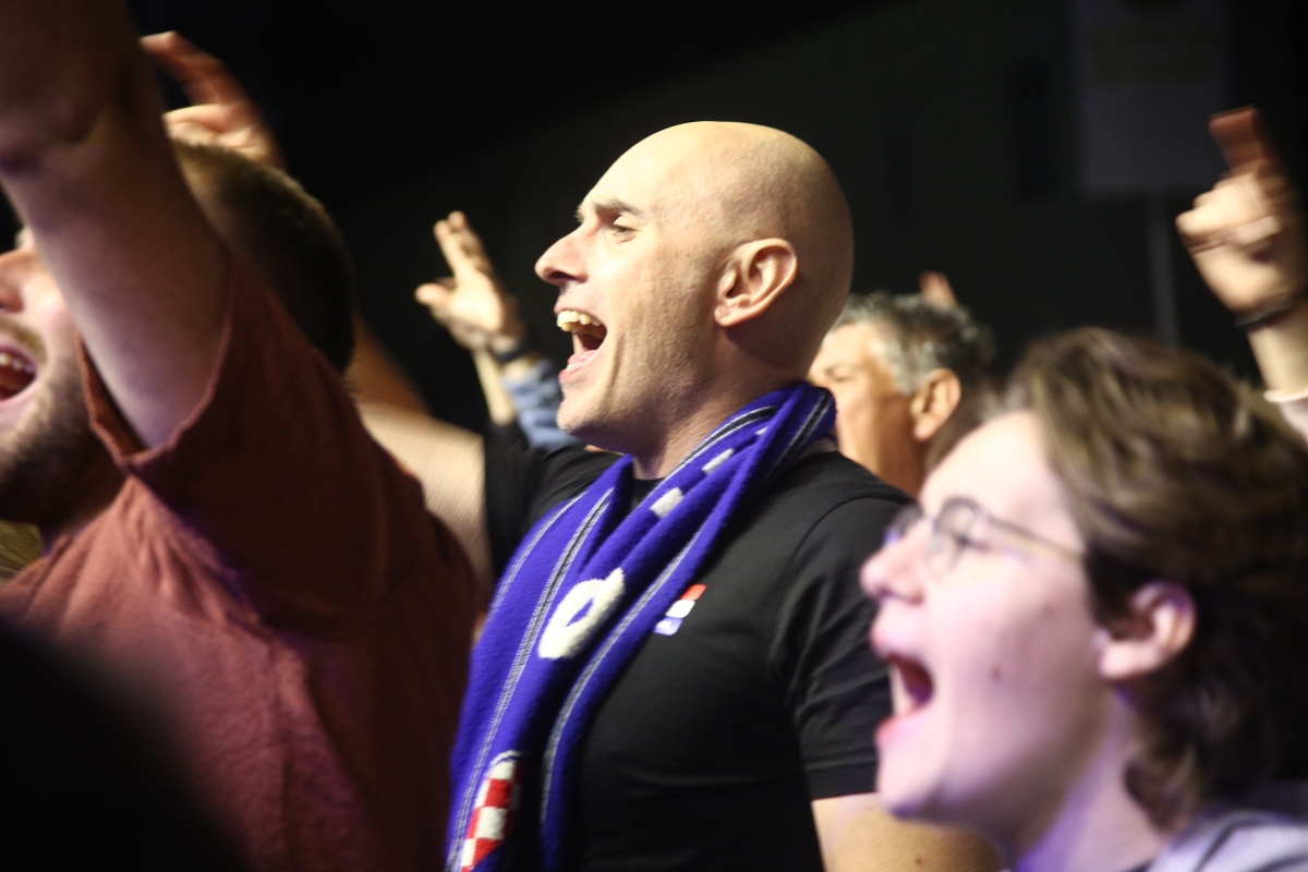 FOTO: Prljavci napunili Trg Sv. Trojstva u Požegi i oduševili publiku