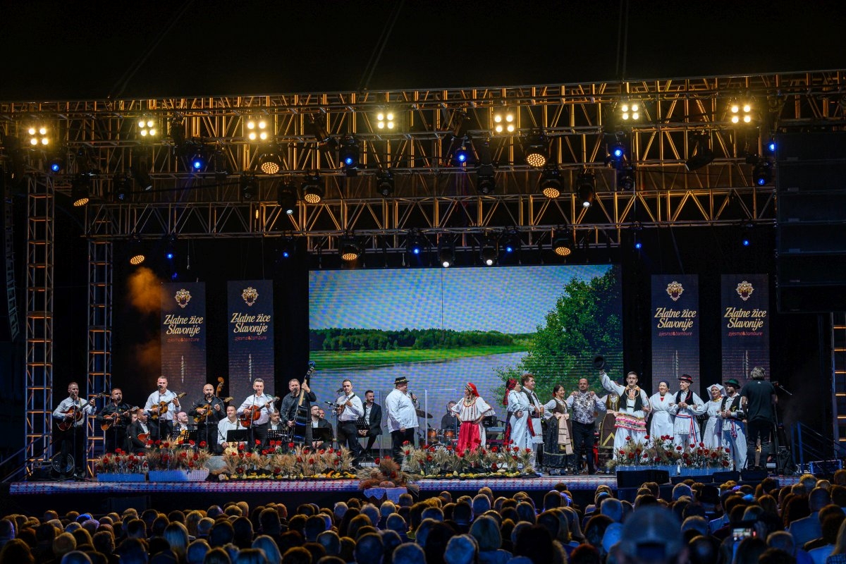 ZLATNE ŽICE SLAVONIJE: Završnom večeri spušten zastor ovogodišnjeg festivala
