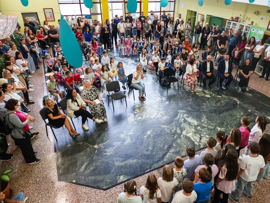 Prvi dan škole u Požeško-slavonskoj županiji: 590 prvašića započelo novo životno poglavlje