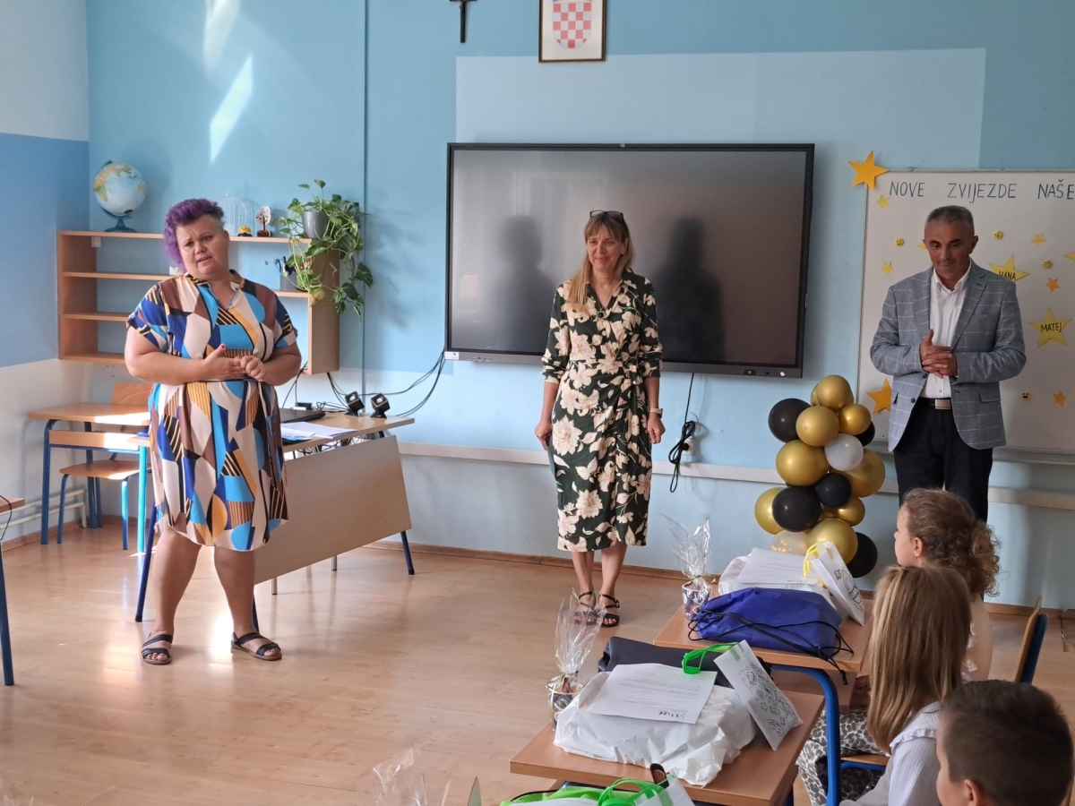 Gradonačelnik Miličević i njegova zamjenica Martinek obišli požeške gradske škole