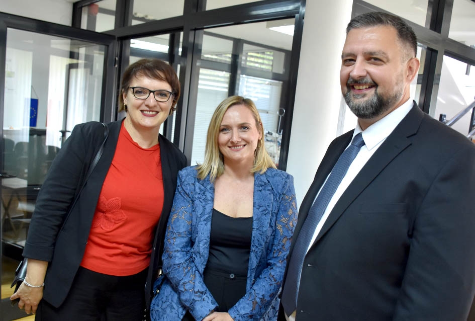 Zlatne kune dobile tvrtke Lipik glas, Usluga i Legac partner