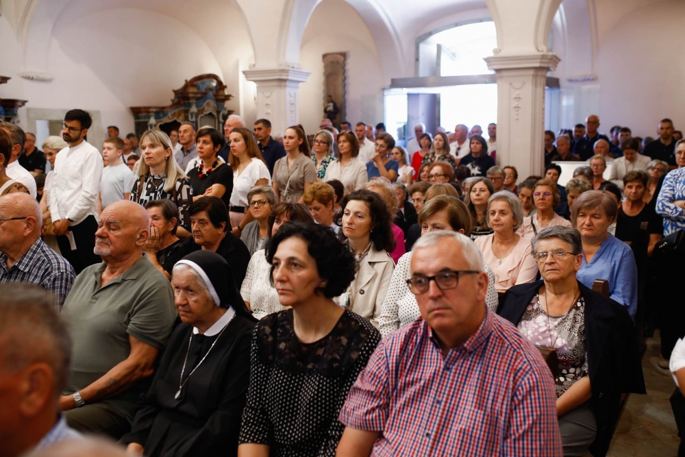 U požeškoj Katedrali zaređena trojica đakona