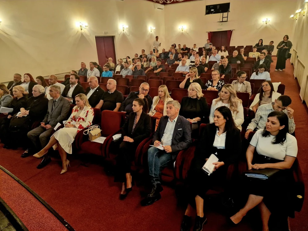 [FOTO] ODRŹANA SJEDNICA:  Kako bi trebala izgledati povijesna jezgra grada Požege?