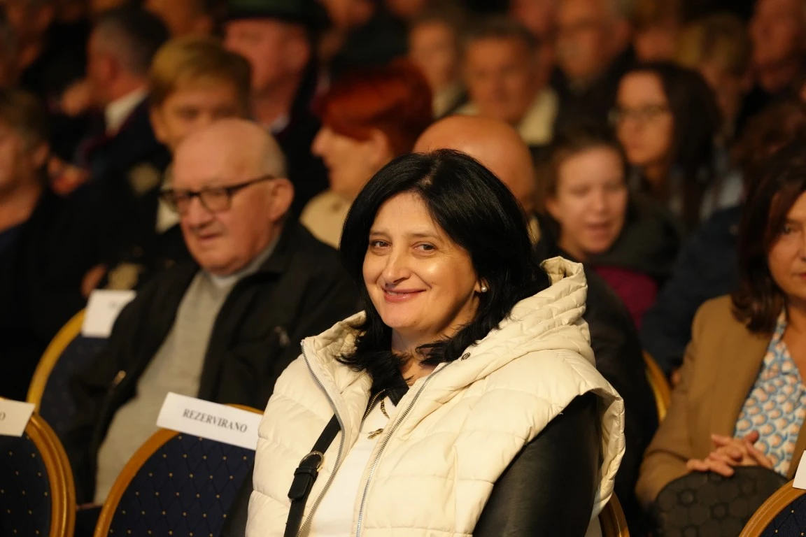 Zapažen nastup požeških  tamburaša Astal na Lika Festu