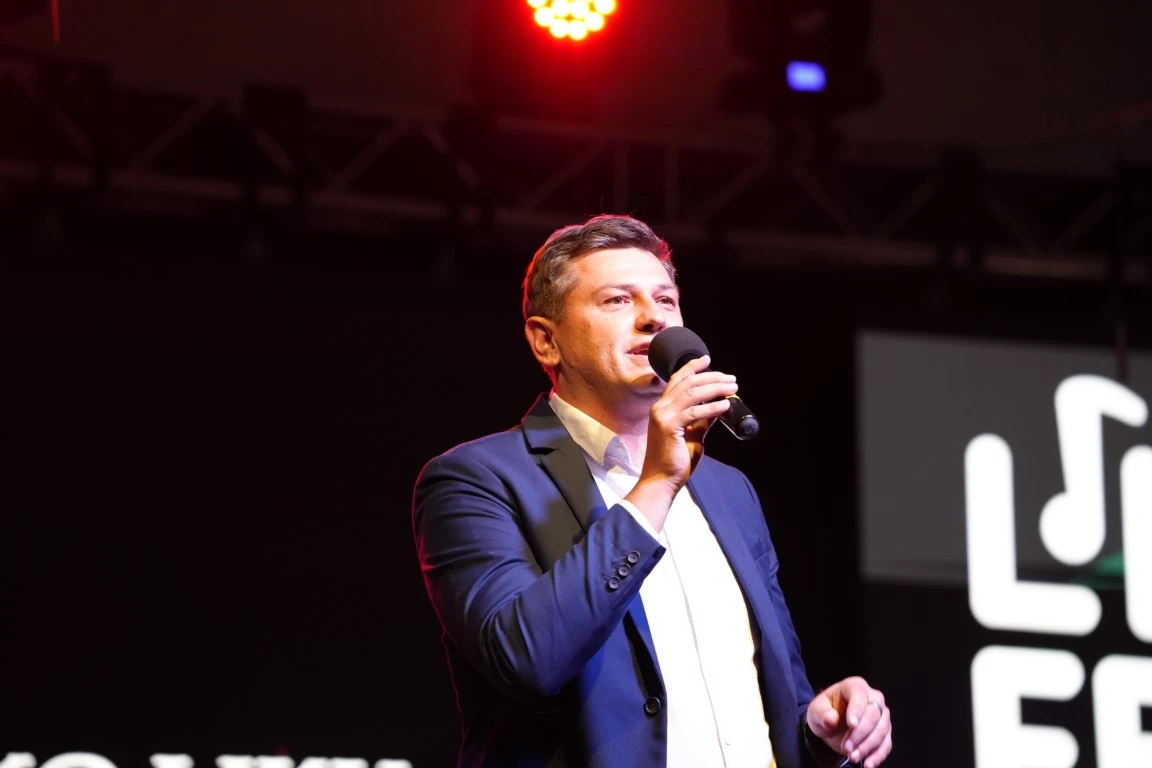 Zapažen nastup požeških  tamburaša Astal na Lika Festu