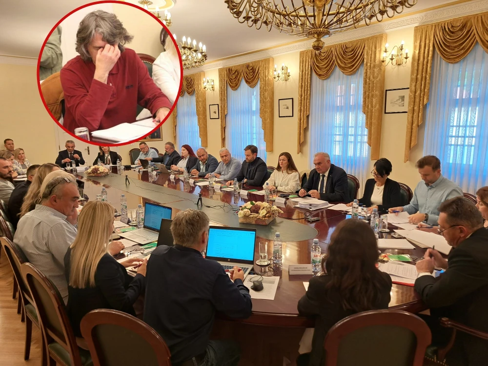 Pekčec prozvao gradske vijećnike: ’Paraziti i uhljebi bubre, kumovi i podobni kolo vode u propast’