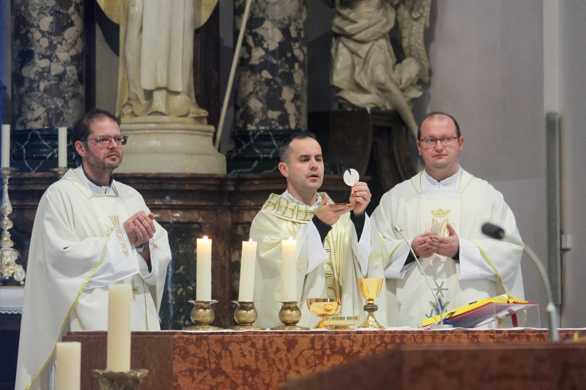 Hodočašće dječjih pjevačkih zborova u požešku Katedralu