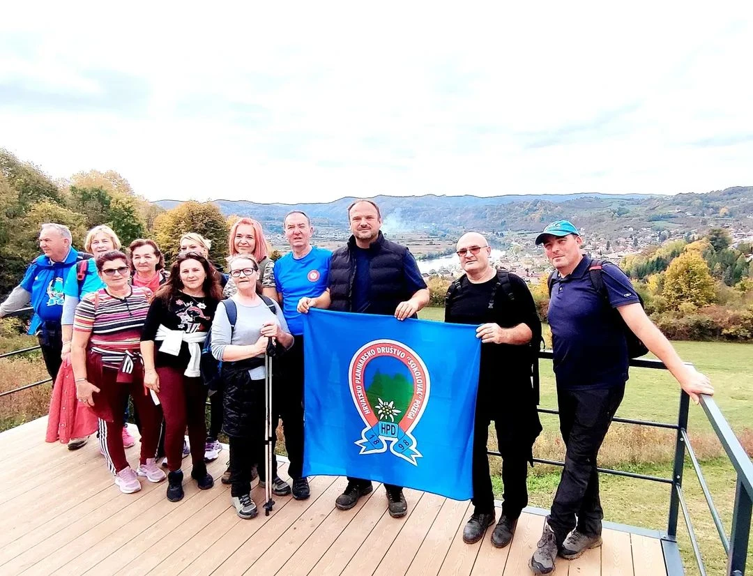 Planinari požeškog Sokolovca kušali kestene na Banovini