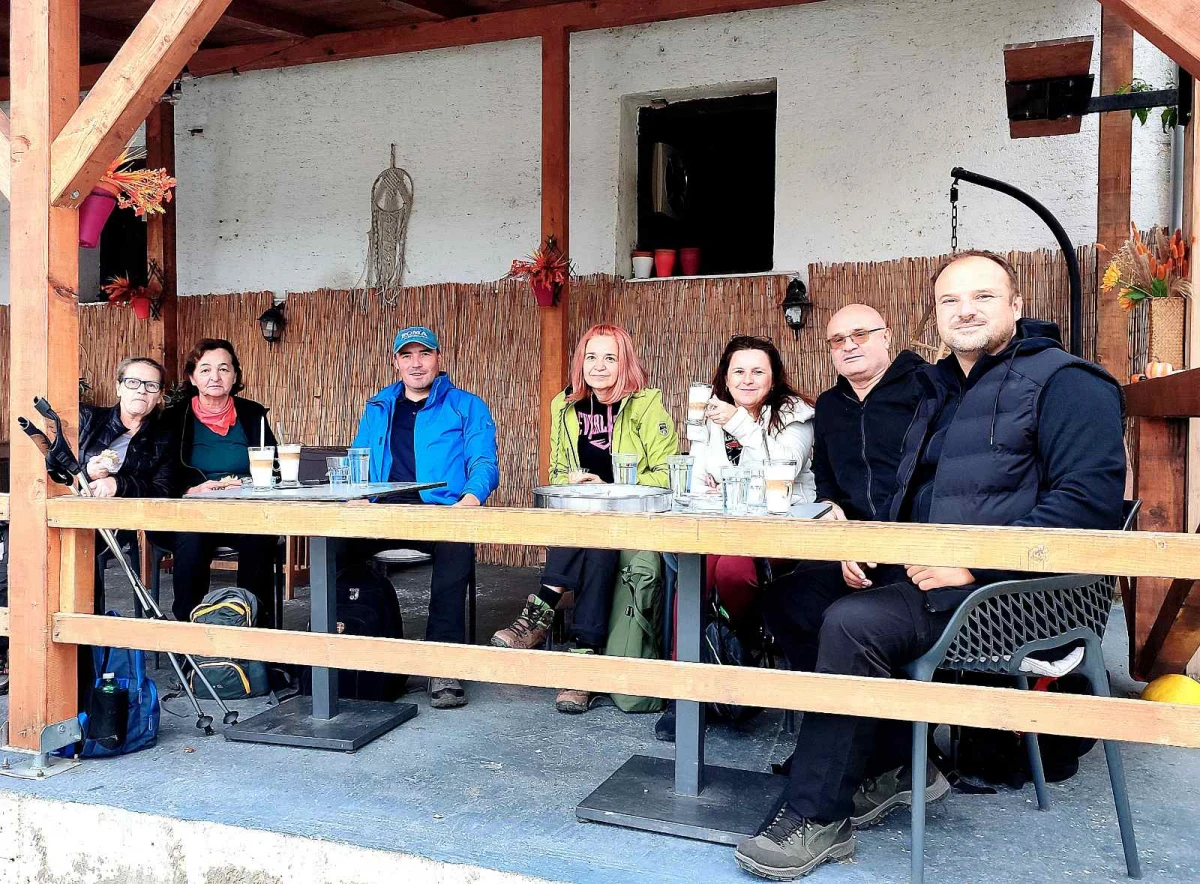 Planinari požeškog Sokolovca kušali kestene na Banovini