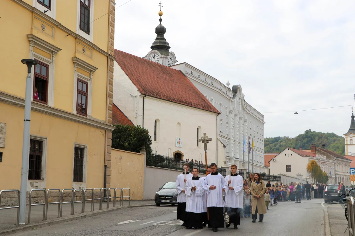 Proslavljena svetkovina sv. Terezije, zaštitnice požeške Katedrale