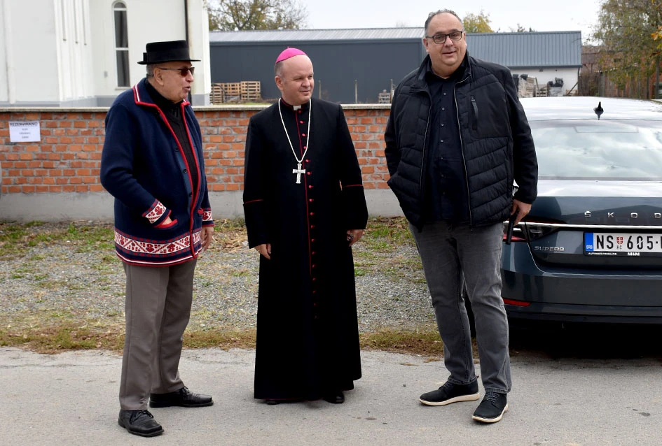 Kula – novo korijenje na slavonskoj zemlji: Hrvati iz Hrtkovaca ponovno zajedno u znaku vjere, zahvalnosti i sjećanja