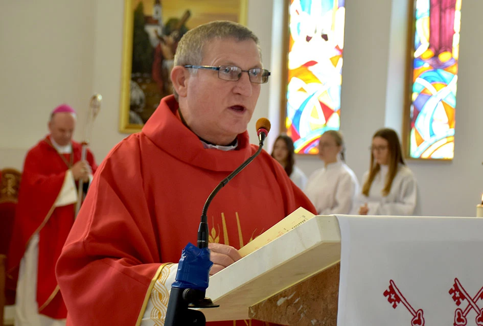 Kula – novo korijenje na slavonskoj zemlji: Hrvati iz Hrtkovaca ponovno zajedno u znaku vjere, zahvalnosti i sjećanja