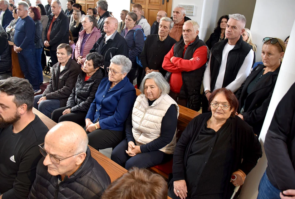 Kula – novo korijenje na slavonskoj zemlji: Hrvati iz Hrtkovaca ponovno zajedno u znaku vjere, zahvalnosti i sjećanja