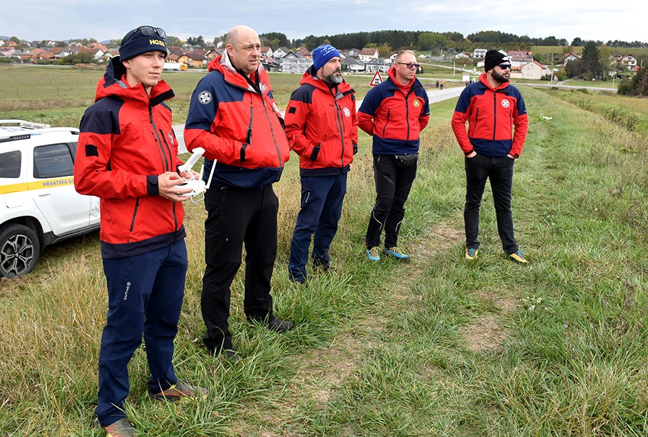 Požežani domaćini obuke „pilota dronova“ HGSS-a