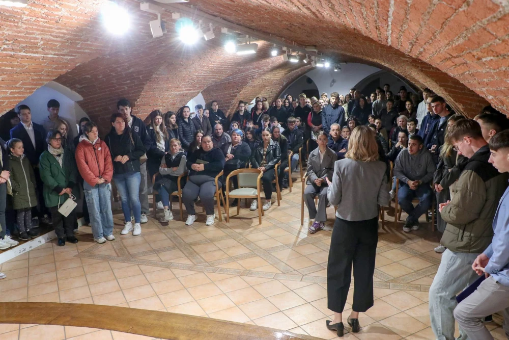 Srce za mlade: Požeška biskupija dodijelila 183 stipendije učenicima i studentima