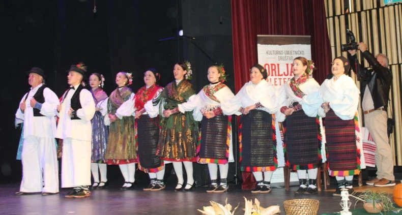 Večer emocija i ponosa: ’Lišće šuška, a tambura svira’ razgalilo srca Pleterničana