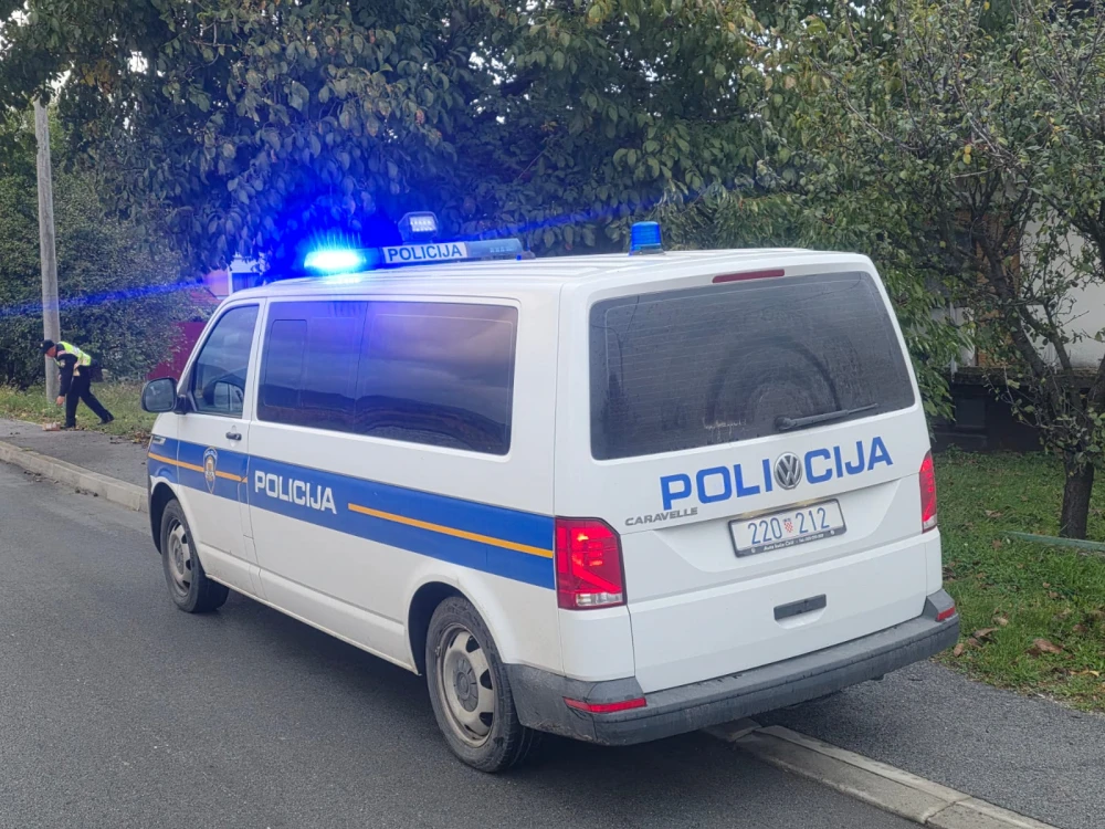 U prometnoj nesreći lakše ozlijeđen pješak