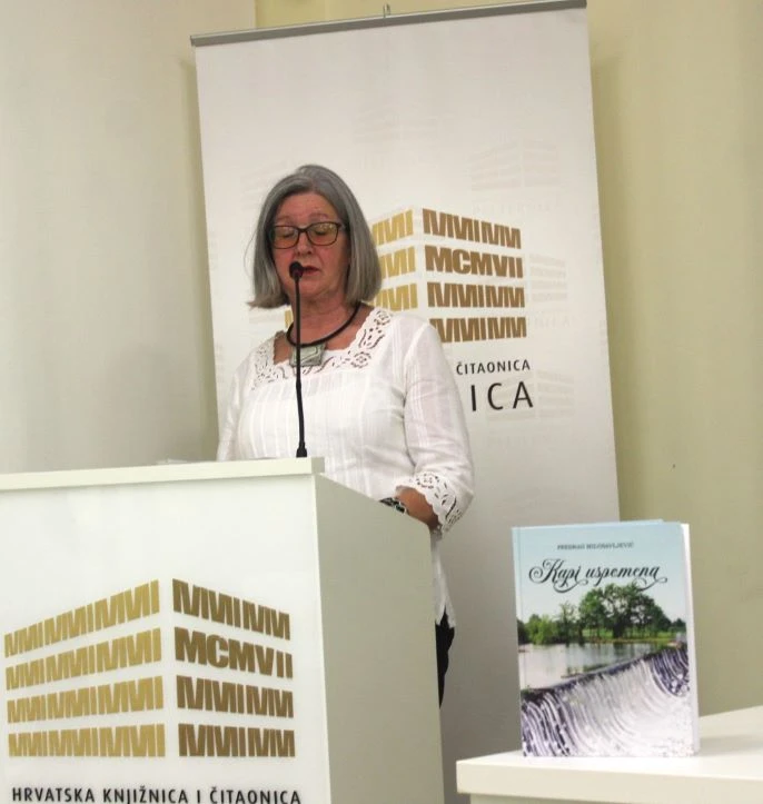 MJESEC HRVATSKE KNJIGE U PLETERNIČKOJ KNJIŽNICI: Predstavljena zbirka pjesama ’Kapi uspomena’ Predraga Milosavljevića