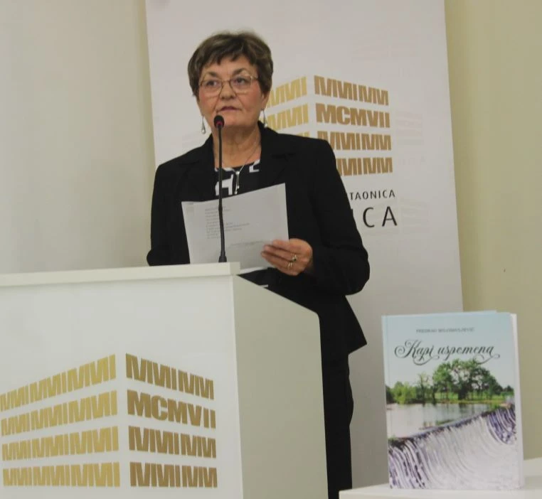 MJESEC HRVATSKE KNJIGE U PLETERNIČKOJ KNJIŽNICI: Predstavljena zbirka pjesama ’Kapi uspomena’ Predraga Milosavljevića