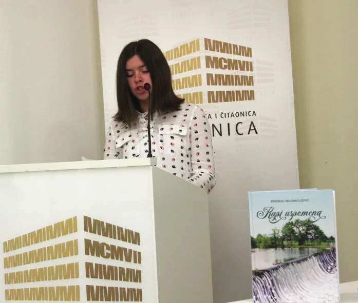 MJESEC HRVATSKE KNJIGE U PLETERNIČKOJ KNJIŽNICI: Predstavljena zbirka pjesama ’Kapi uspomena’ Predraga Milosavljevića