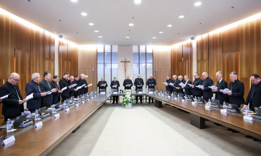 Biskupi HBK: Papa, dođite u Hrvatsku