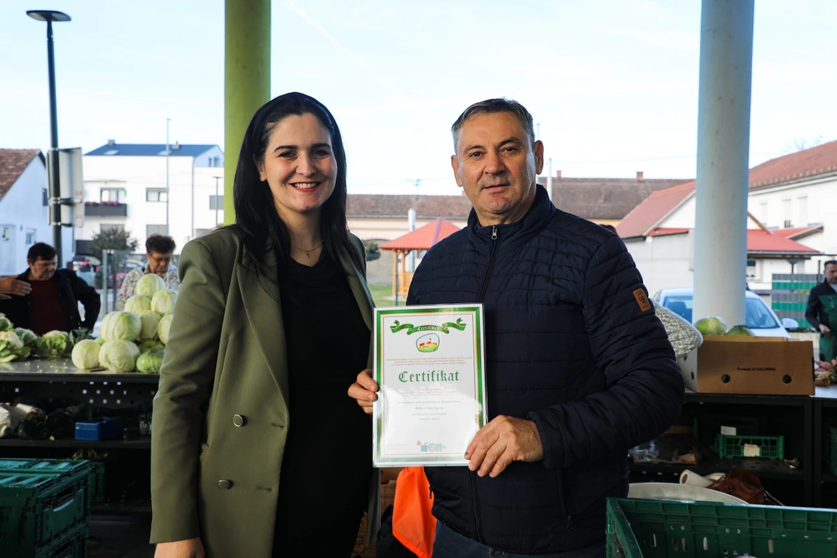 Na Gradskoj tržnici Pleternica dodijeljeni certifikati „Proizvodi hrvatskoga seljaka“