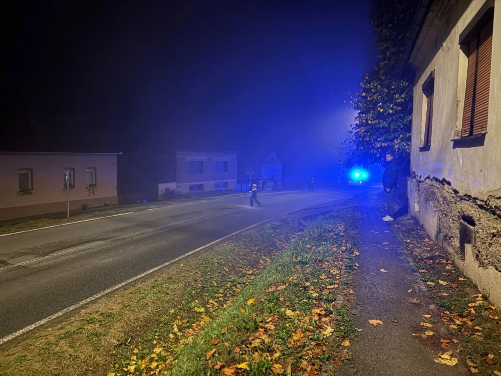 Prometna nesreća u Sulkovcima: Jedna osoba ozlijeđena u slijetanju vozila s ceste