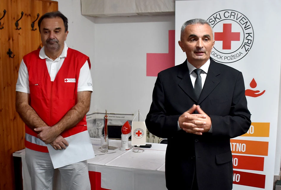 Prigodnom svečanošću i dodjelom priznanja Gradsko društvo Crvenog križa Požega obilježilo Dan dobrovoljnih darivatelja krvi.