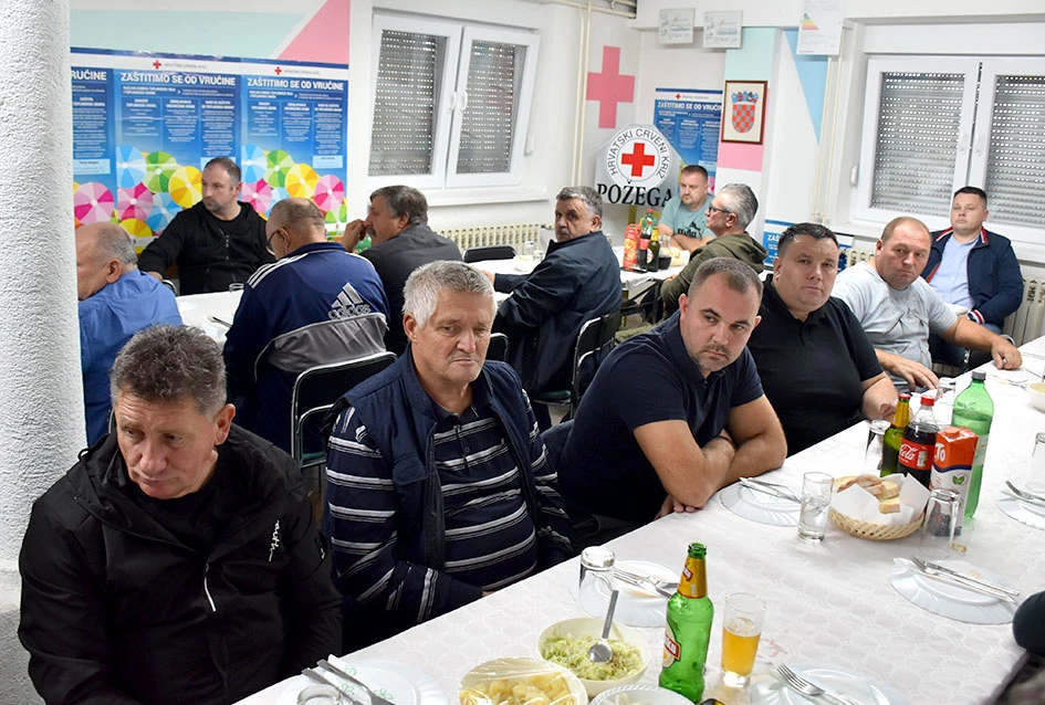 Prigodnom svečanošću i dodjelom priznanja Gradsko društvo Crvenog križa Požega obilježilo Dan dobrovoljnih darivatelja krvi.