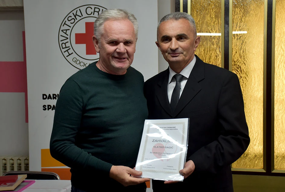Prigodnom svečanošću i dodjelom priznanja Gradsko društvo Crvenog križa Požega obilježilo Dan dobrovoljnih darivatelja krvi.
