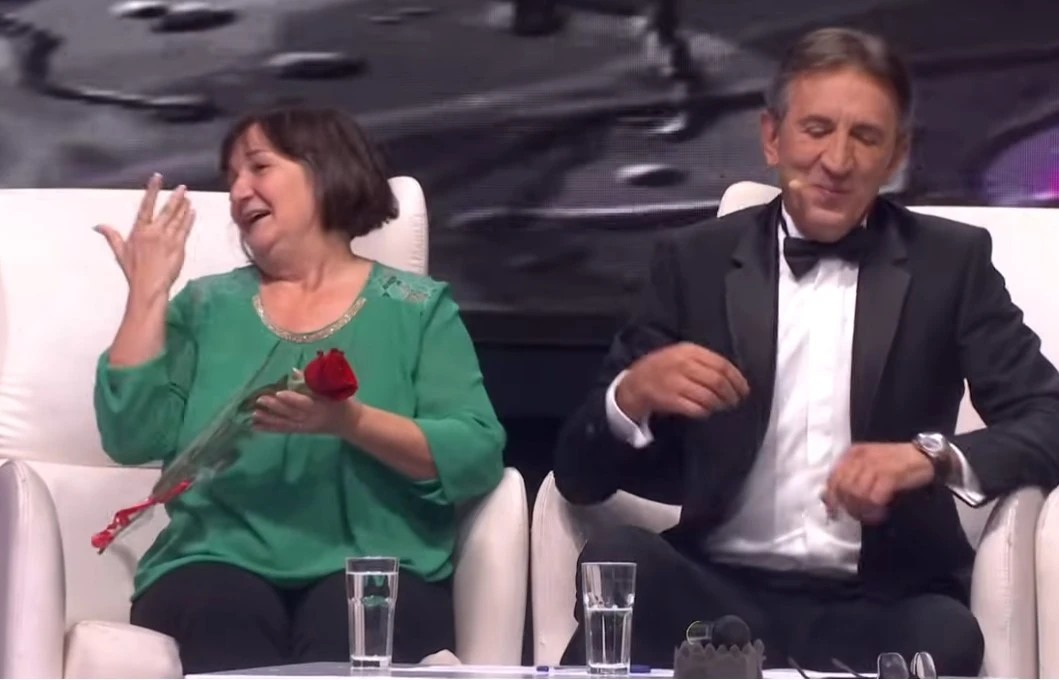 Slavuj iz Novih Bešinaca: Milan Pavić pjesmom oduševio u emisiji ’Nikad nije kasno’