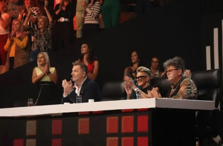 Slavuj iz Novih Bešinaca: Milan Pavić pjesmom oduševio u emisiji ’Nikad nije kasno’