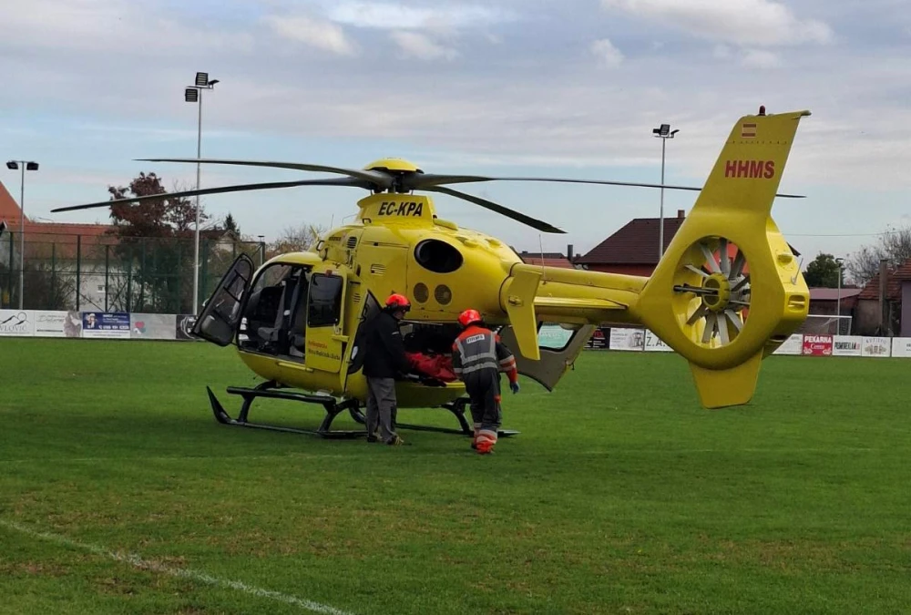 Hitna intervencija u Kaptolu: Muškarac prevezen helikopterom u Osijek