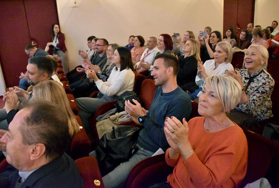 Kad srce zapleše – 16. Domoples u Požegi spojio duše, osmijehe i pokret