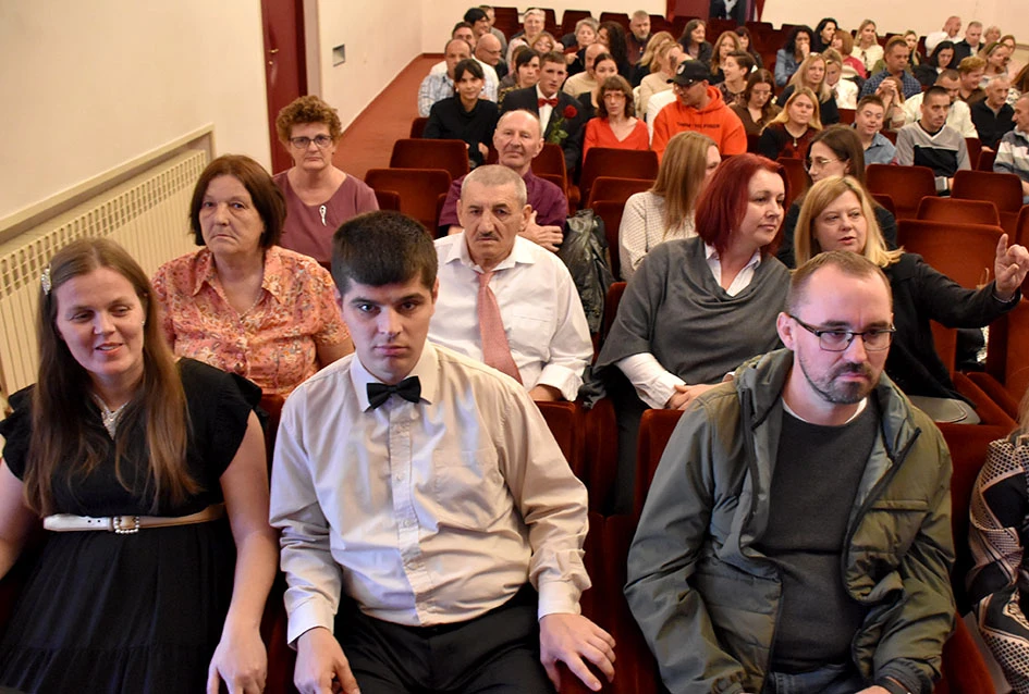 Kad srce zapleše – 16. Domoples u Požegi spojio duše, osmijehe i pokret