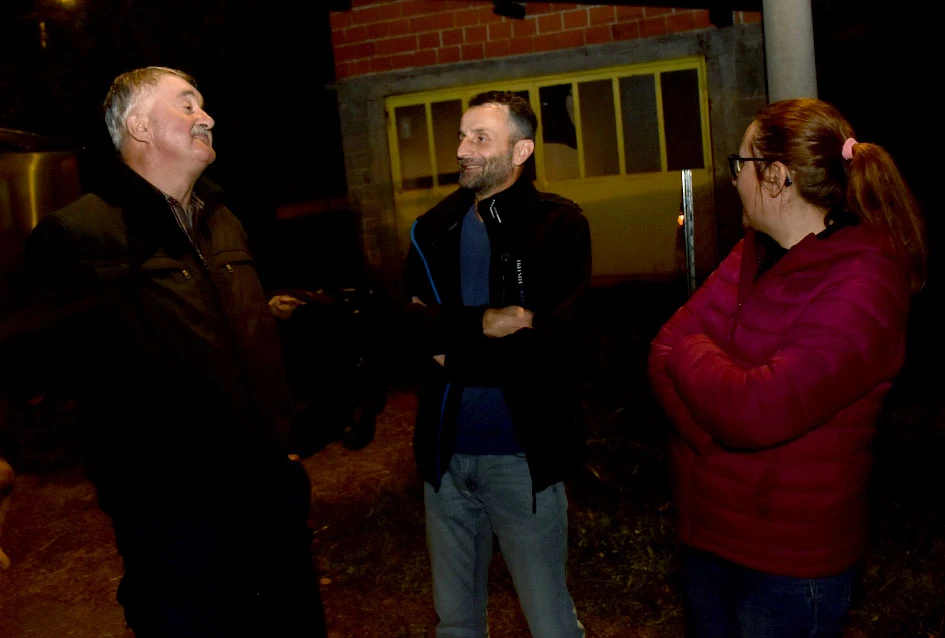 Živa povijest Štitnjaka: Dan mrtvih spaja generacije uz vatru, pjesmu i jedinstvene običaje