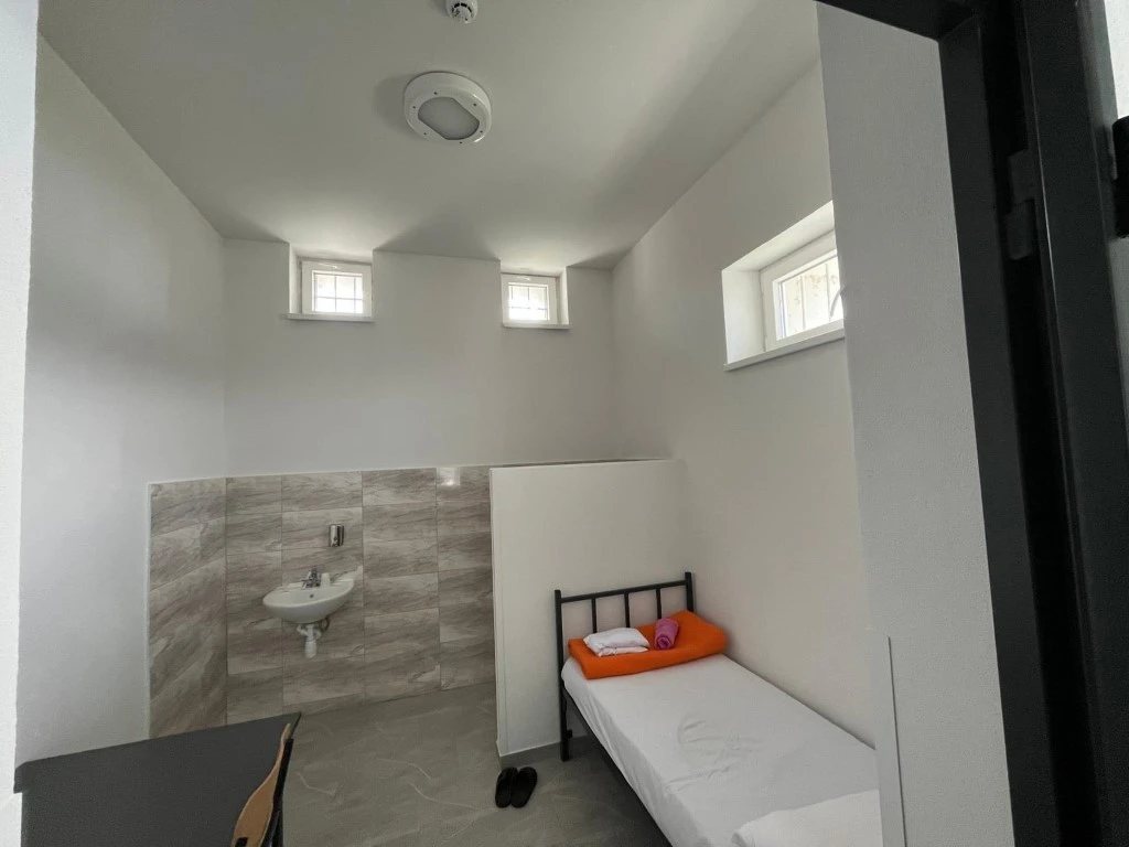 Drago Hedl ušao u Kaznionicu u Požegi: Ovo je zatvor u kojem će nekadašnja ministrica Gabrijela Žalac služiti kaznu