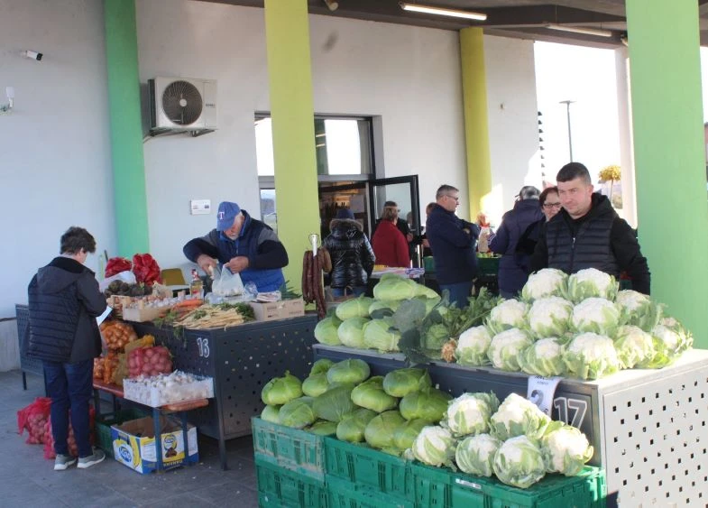 Najbolju zimnicu pripremile Vesna Kamber iz Dervišage i Kristina Budić iz Ciglenika