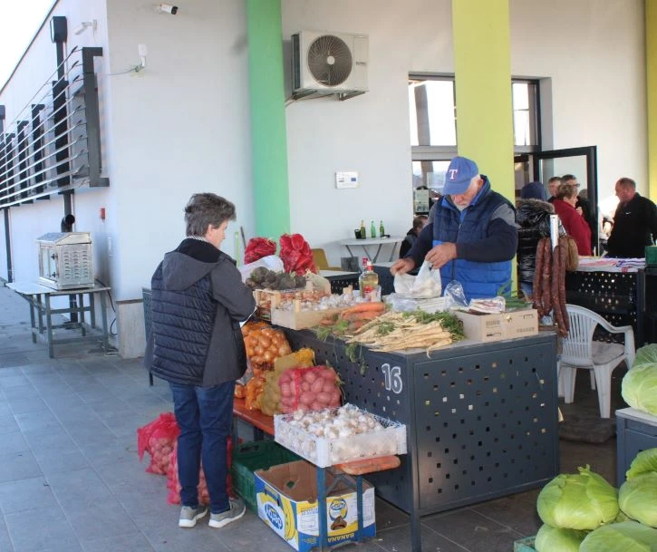 Najbolju zimnicu pripremile Vesna Kamber iz Dervišage i Kristina Budić iz Ciglenika