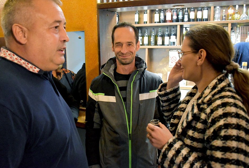 Rahela i Gordana vinske kume požeški vinara