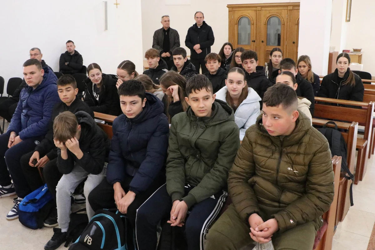 Započeli dekanatski susreti krizmanika i mladih u pripravi za SKHM2026.