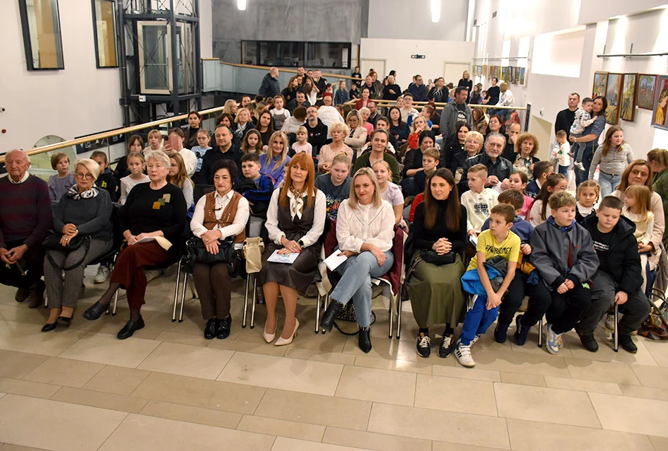 Promocija „Naše zimske pjesmoslikovnice“ u Gradskoj knjižnici Požega