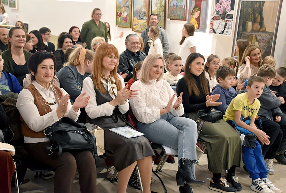 Promocija „Naše zimske pjesmoslikovnice“ u Gradskoj knjižnici Požega