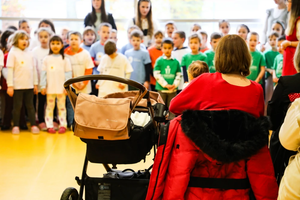Pleternica: Dodjela sredstava za novorođene uz nova ulaganja u dječje vrtiće